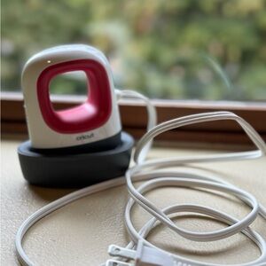 Cricut Compact Heat Press in White and Pink